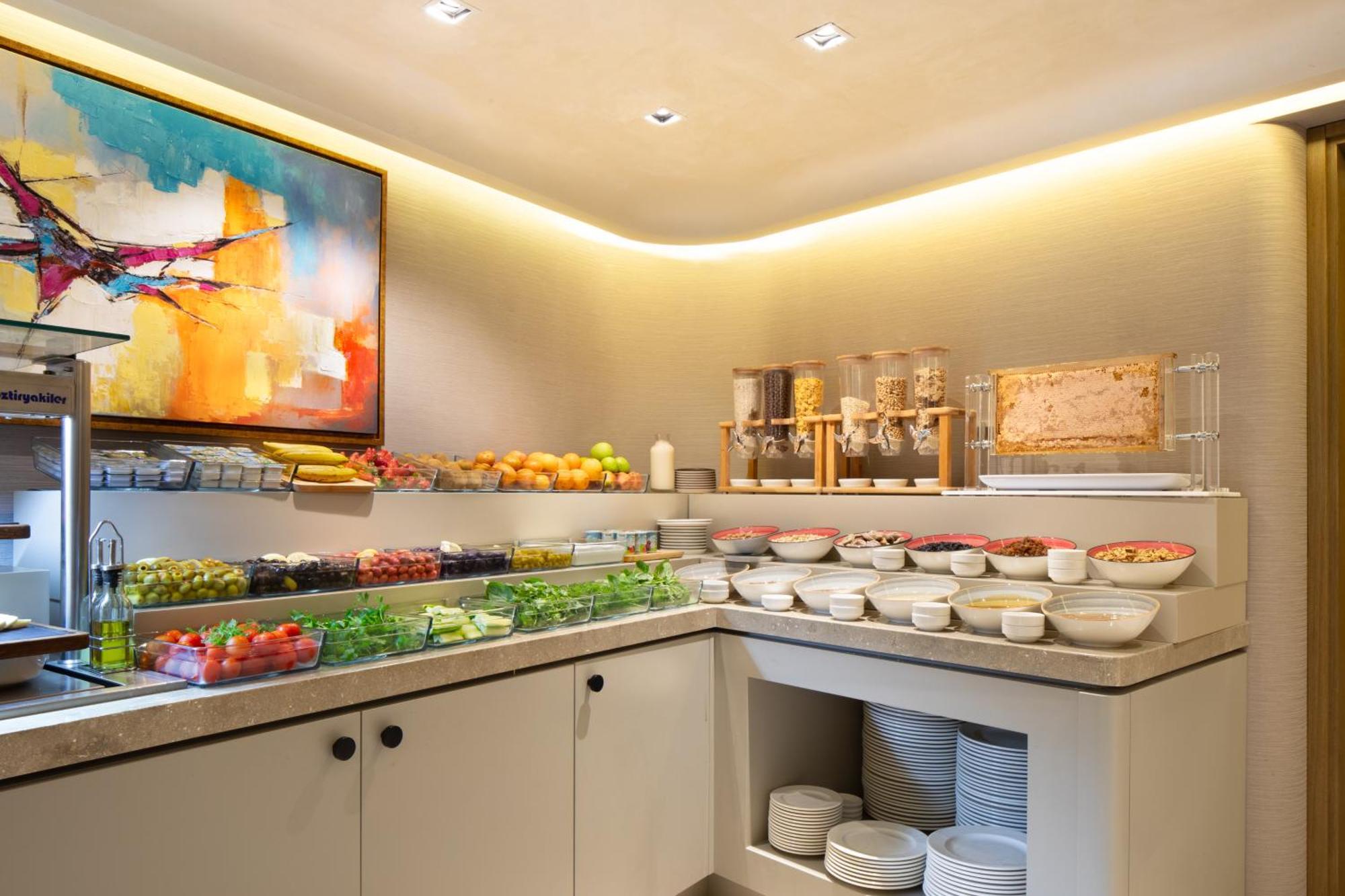 Bentley Hotel Old City-Special Class Istambul Exterior foto A buffet at a hotel