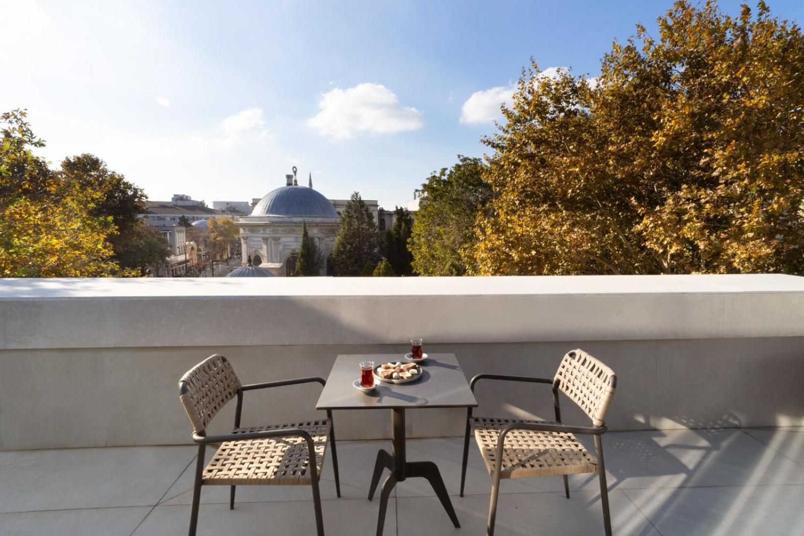 Bentley Hotel Old City-Special Class Istambul Exterior foto View from the rooftop